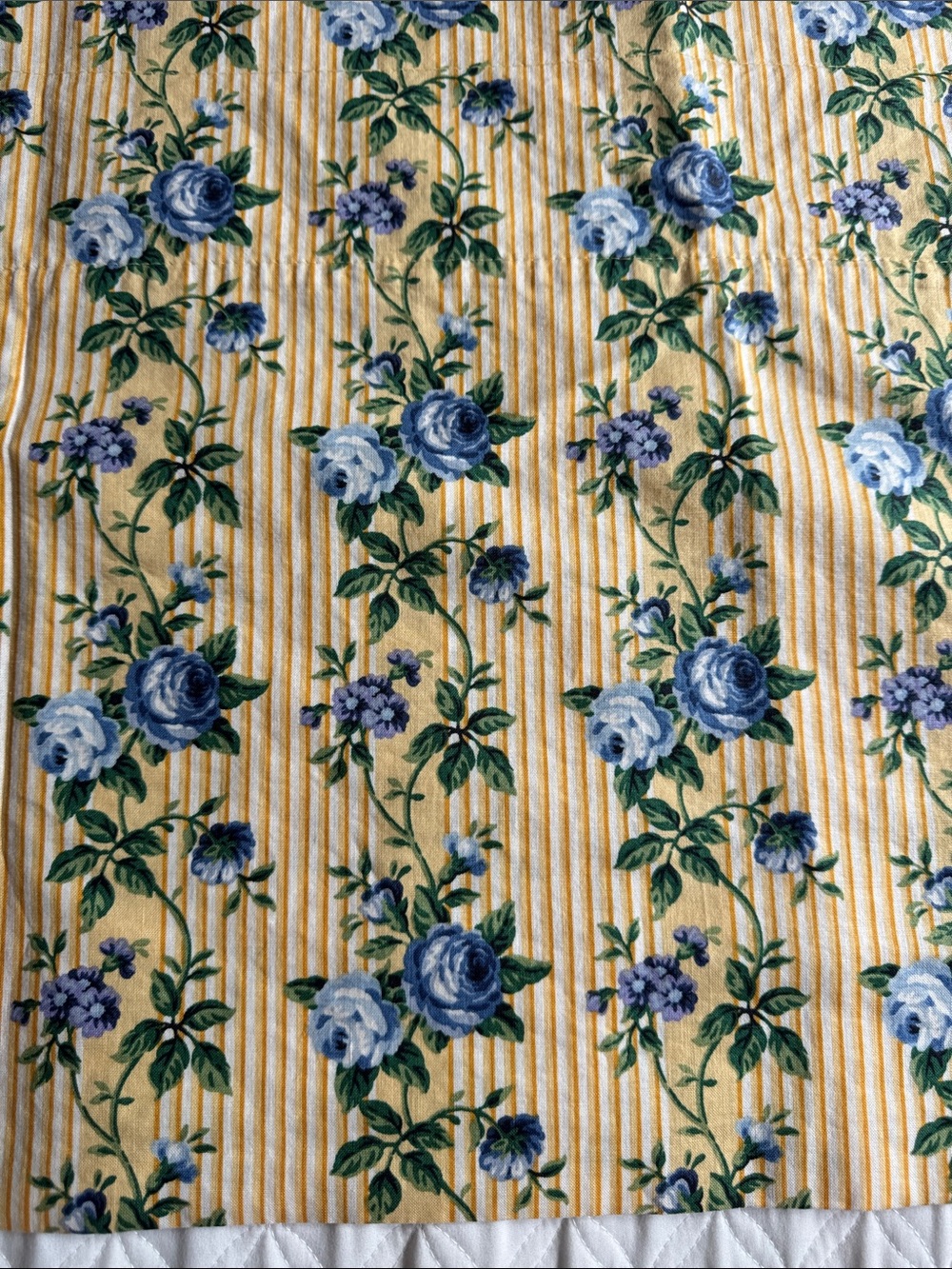 VYG Longaberger Rose 🌹 Trellis Window Valances (3)